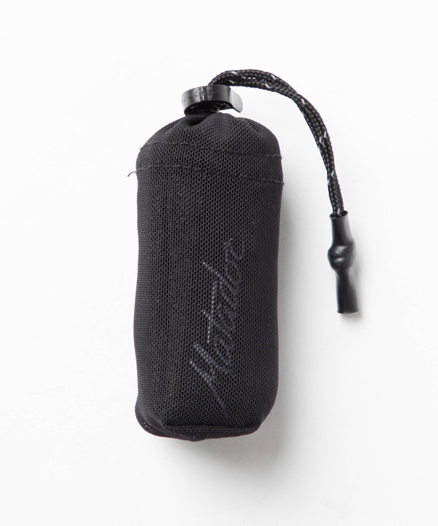 マタドール Matador MATULTS001CH タオル Ultralight Travel Towel Small メンズ レディース 雑貨 ウルトラライト トラベルタオル S ハンドタオルサイズ フェイスタオル タオル収納 カジュアル シンプル コンパクト お出かけ 収納 旅行 アウトドア チャコール