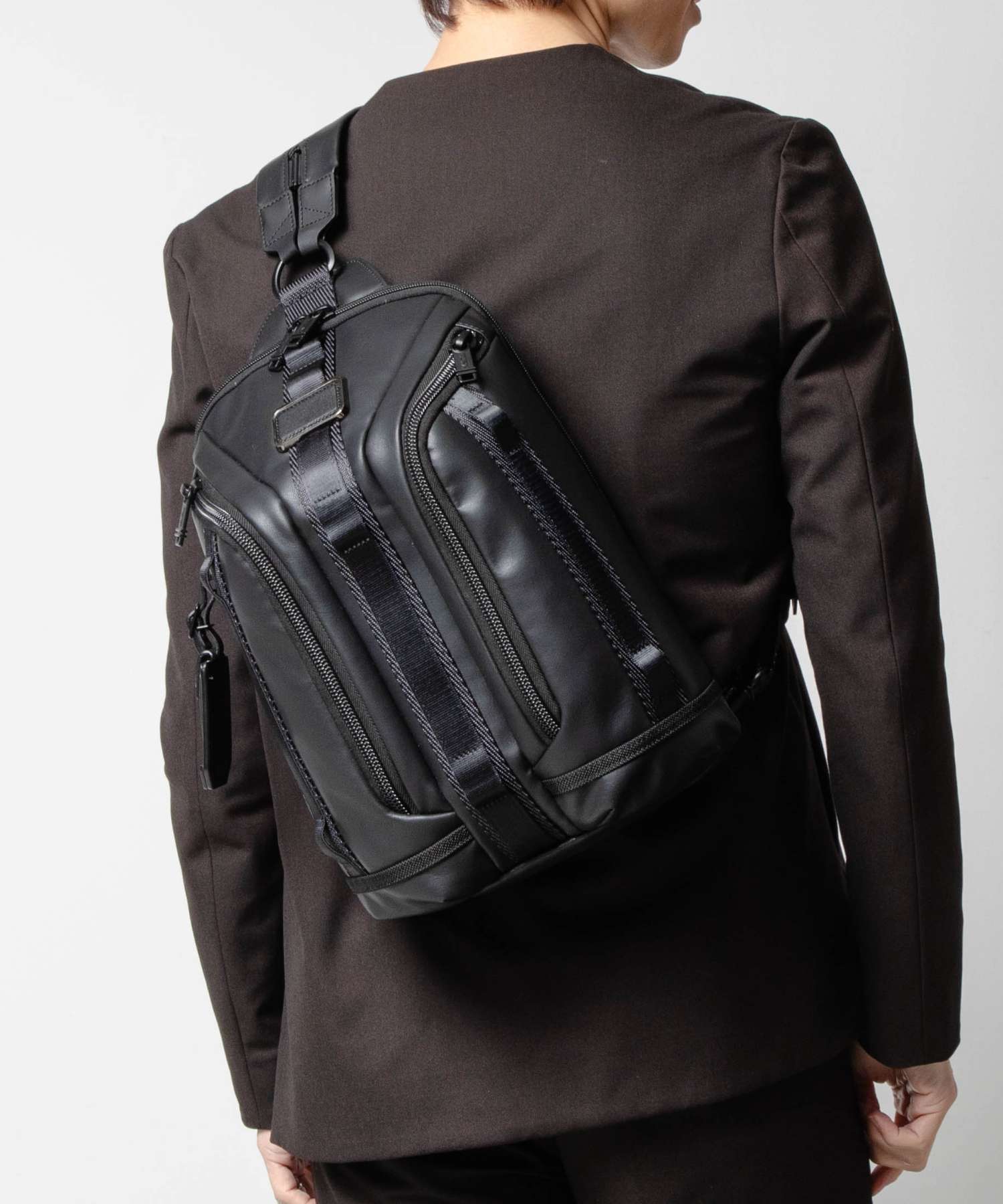 楽天市場】tumi alpha bravo sling bagの通販
