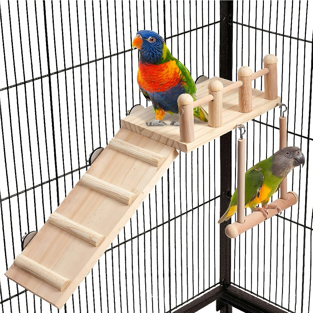 【 上質な素材 】天然の木製素材でカジカジして遊んでも安心です。くちばしのお手入れや、頭をこすって羽根づくろいをしたりと用途も満載です。 【 取り付け簡単 】金具フックの吊り下げ式のアスレチックで、取付けも簡単です。安定感が抜群で小鳥が揺らしても安心です。 【 人気のナチュラル色 】ナチュラルカラーにカラフルなビーズがアクセント♪ゲージ内のアレンジもお洒落に楽しめます。 【 ストレス発散にピッタリ 】止まってくつろいだり、揺らして遊んだりと好奇心旺盛なインコも大満足です。