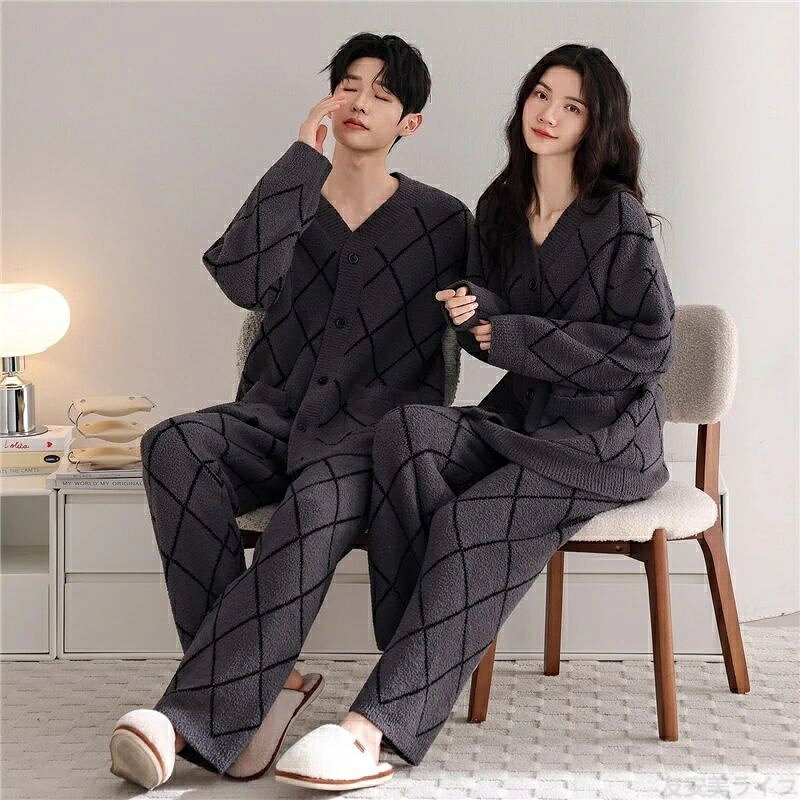Rakuten - ペアパジャマ カップル 結婚祝い かわいい 春秋 冬 ペア パジャマ 春 ギフト 夫婦 新婚 厚手 Vネック 防寒 前開き カジュアル おしゃれ ルームウェア 長袖 上下セット プレゼント お祝い