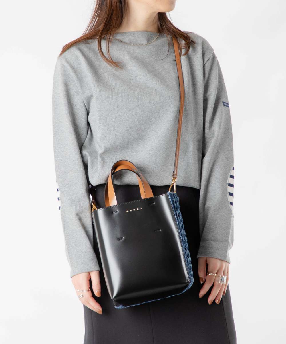 Rakuten - マルニ MARNI SHMP0039L0 P5271 ハンドバッグ レディース バッグ ミュゼオ ショルダー レザー ロゴ 2way おしゃれ プレゼント ギフト SAC MUSEO 鞄 贈り物 通勤 旅行 通学 記念 お祝い ブルー×ブラック