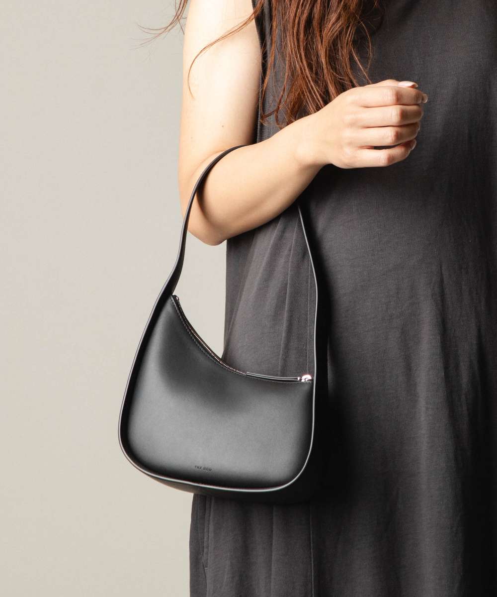ザロウ The Row W1249 L52 ショルダーバッグ HALF MOON レディース バッグ ハーフムーン ミニバッグ レザー 鞄 肩掛け 軽量 お出かけ カジュアル プレゼント ギフト ブラックのサムネイル