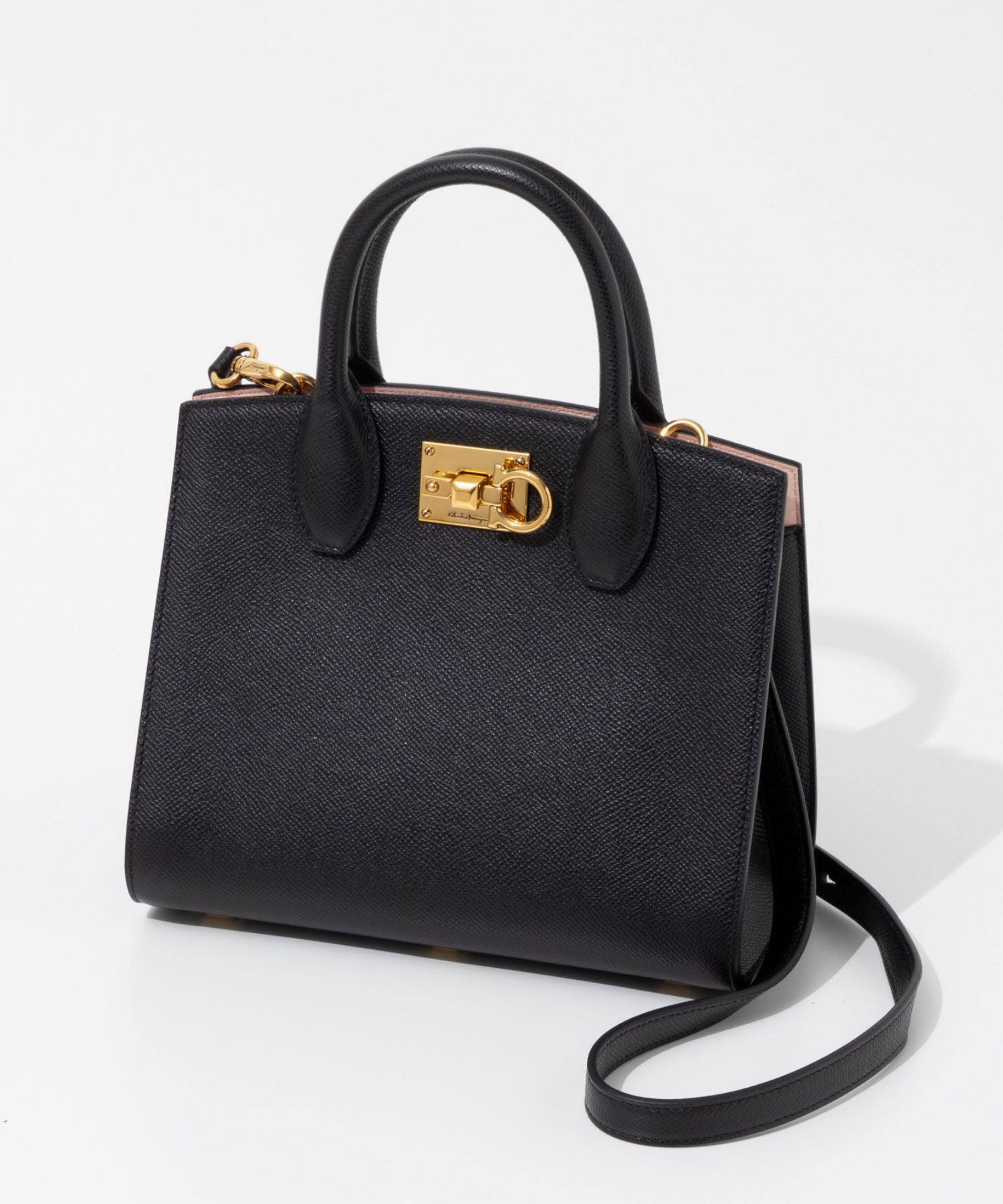 楽天市場】ferragamo boxyzの通販 楽天市場】ferragamo boxyzの通販