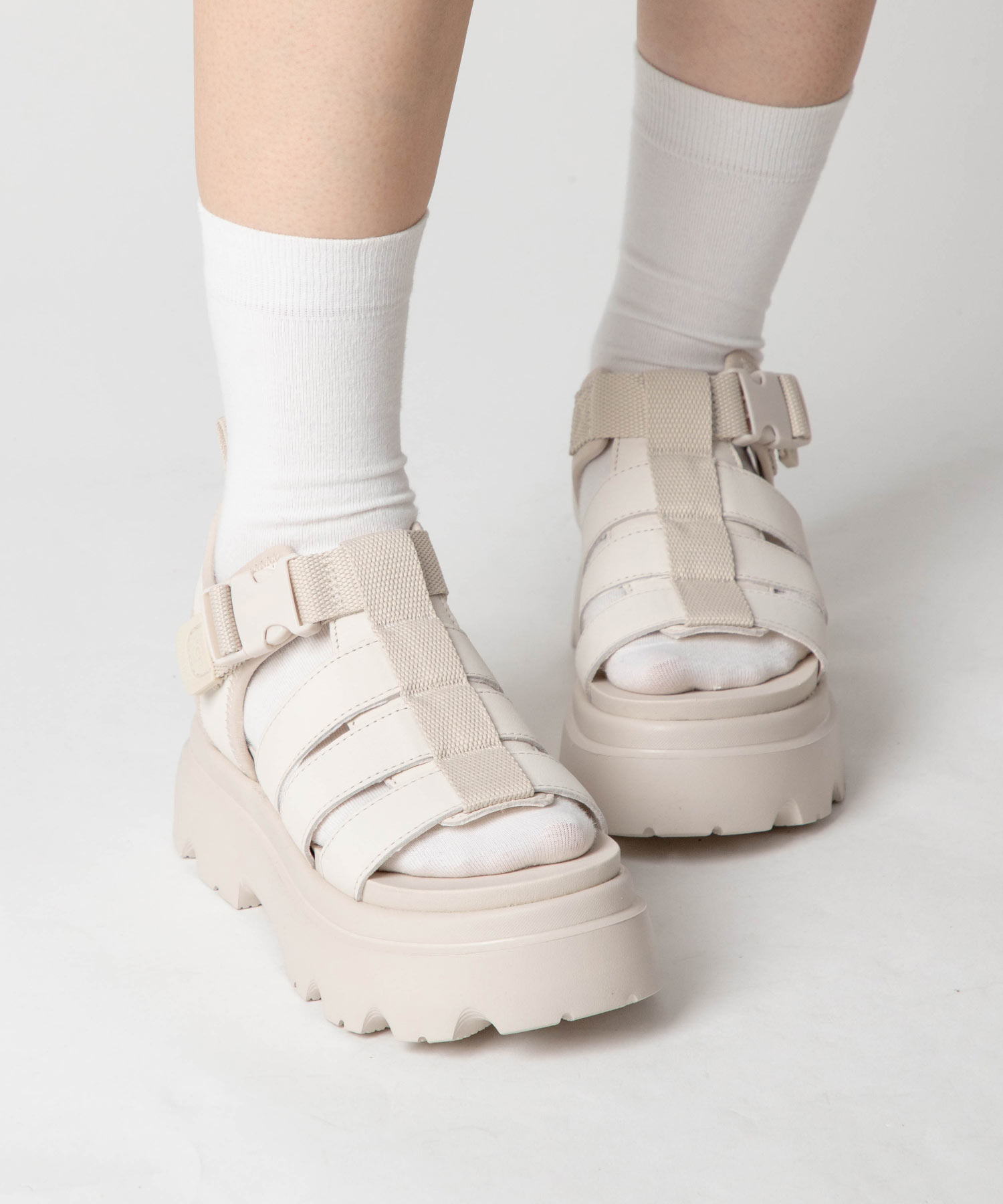 楽天市場】ugg サンダル（カラーホワイト）（靴）の通販