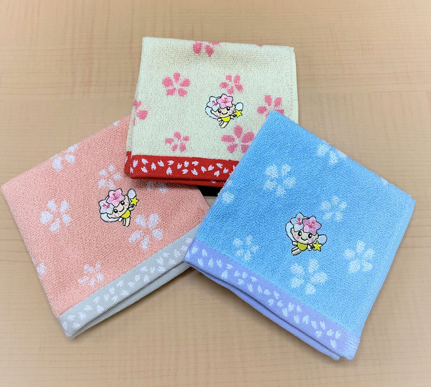 【うえぶんオリジナル商品】宇都宮市公式キャラクター　ミヤリータオルハンカチゆるキャラミヤリー【新柄登場】