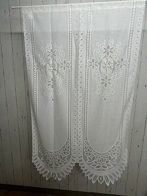 乐天商城 - ゆり刺繍のれん ユリ 白 85幅 150丈 サイズ 85cm（ヨコ）×150cm（タテ）【 メール便送料無料 】