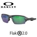 OAKLEY オークリー Flak 2.0 OO9271-4261 フラック2.0 61サイズ ・当店はルックスオティカジャパン様より直接仕入れさせていただいております正規商品販売店となります。 ・保証書が付属し、商品の検品（ネジのゆるみ、左右のバランス、レンズや商品のキズ等）を徹底させていただいております。 ・また（made in USA やmade in Italy等）海外輸送の為、商品外箱に若干の凹みやキズなどがある場合がございますがご了承いただきますようお願いいたします。 High Definition Optics‐ハイディフィニションオプティクスに、耐久性が高く軽くかけ心地の良いデザインの、Oakleyの光学技術が結集したこのセミリムレスフレームは、パフォーマンスを新次元に高めると共にスタイルも両立しました。 軽量O Matter‐オーマター フレーム素材 とだ円メタルアイコンのアクセント Unobtainium-アンオブタニウムイヤーソックスとノーズパッドが心地よさやパフォーマンス性能を向上 8.75ベースのレンズテクノロジーとHDO Prizm‐プリズム レンズ装着で色調、コントラスト、細部を鮮やかに素晴らしい視界を約束 偏光レンズとIridium‐イリジウムレンズがオプション装着可 Oakley純正度付レンズの装着に対応 ソフト保護ケース付