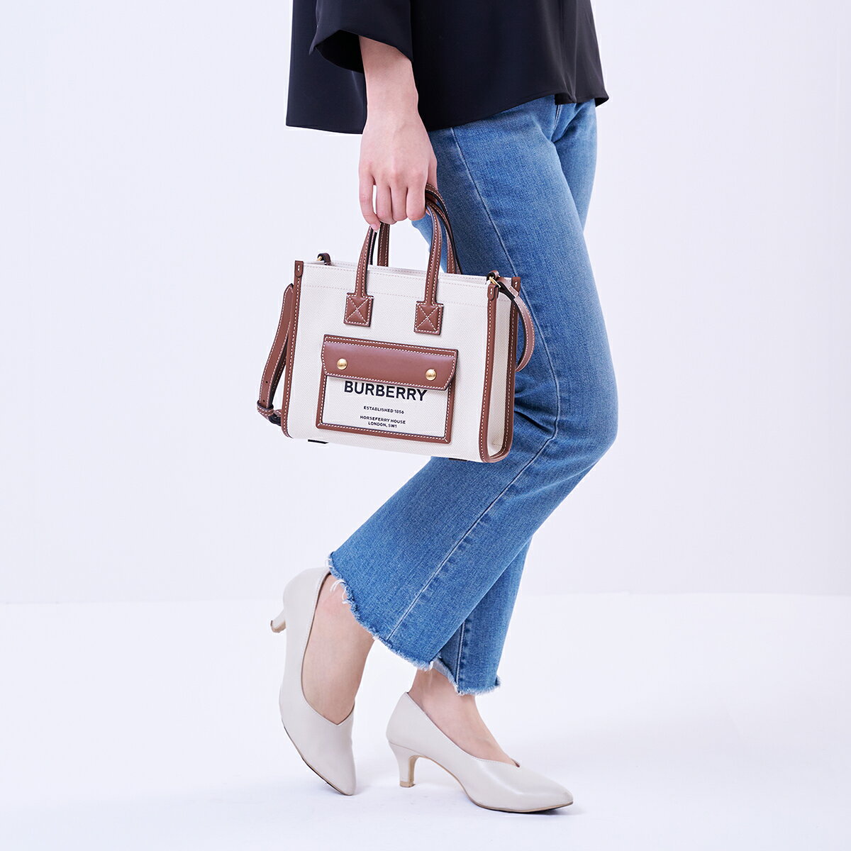 決算大感謝 MAX ！ BURBERRY バーバリー バッグ ハンドバッグ 8044143 レディース MN FREYA TOT uglam-10000554 U-GLAM(ユーグラム) サンプル画像3