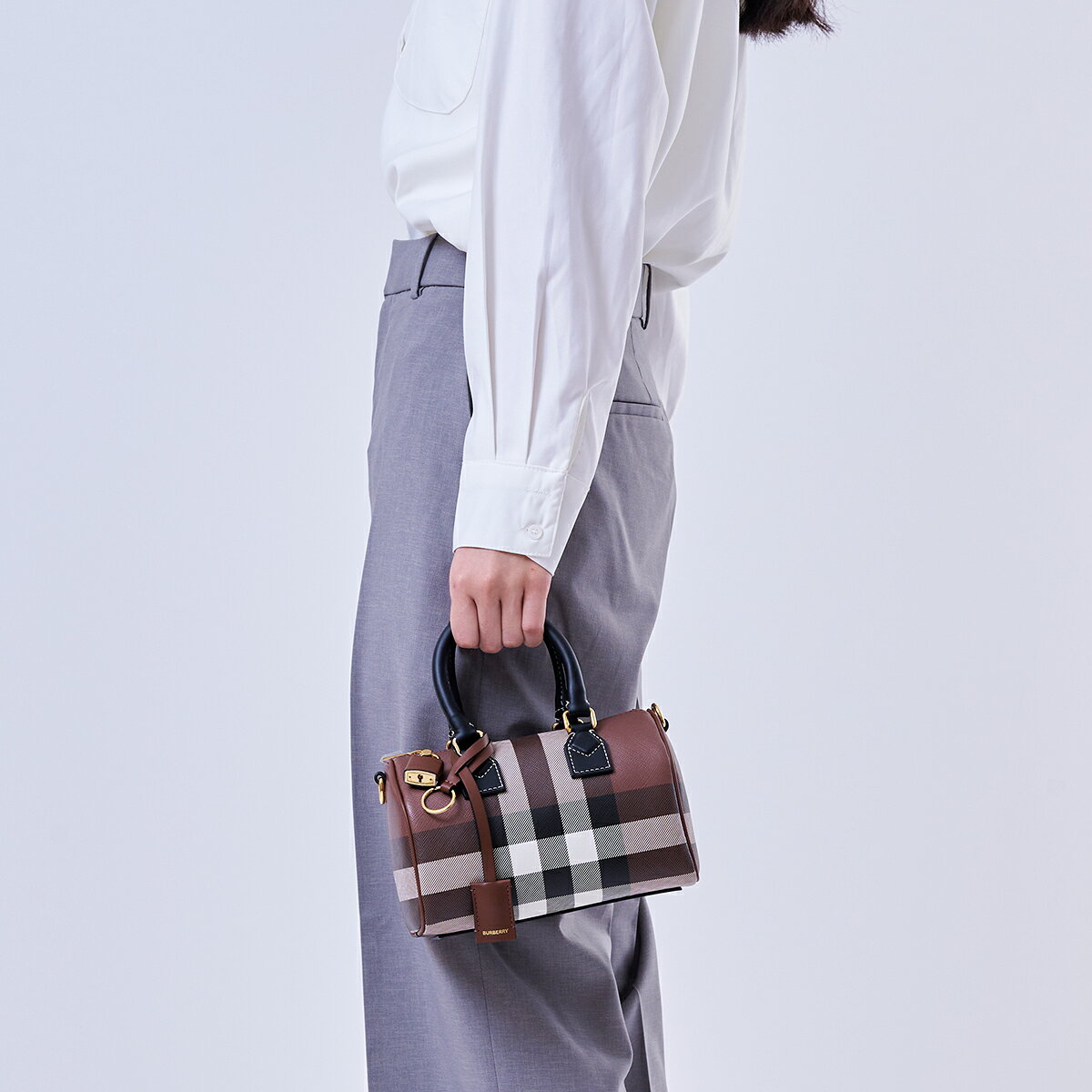 BURBERRY バーバリー バッグ ハンドバッグ 8069663 レディース MN BOWLING BAG GC9 ミニ ボー uglam-10000582 U-GLAM(ユーグラム) サンプル画像2