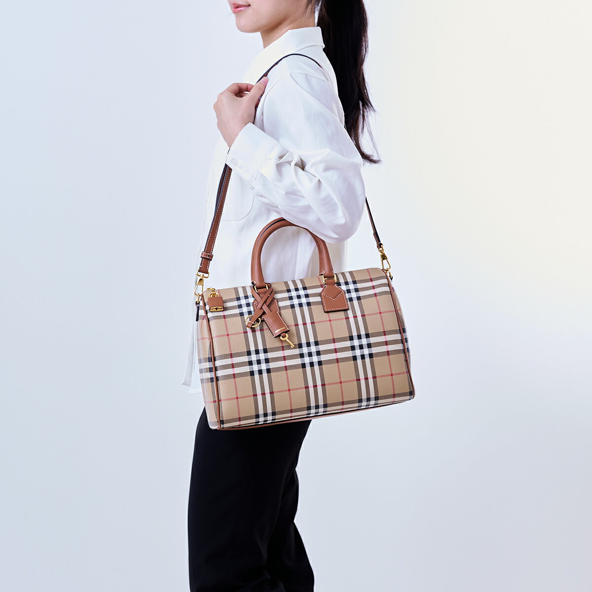 BURBERRY バーバリー バッグ ハンドバッグ 8071355 8069662 レディース MD BOWLING...