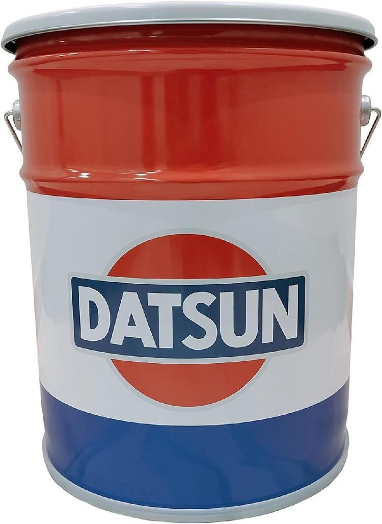 【日産公式ライセンス品 NISSAN オフィシャルグッズ】★★DATSUN ペール缶 (DAT-PC7800)★イスや小物入れにお部屋やガレージのインテリアに！ 旧車 凹凸 ゴミ箱 ダストボックス ショップ 店舗 装飾 ガレージ