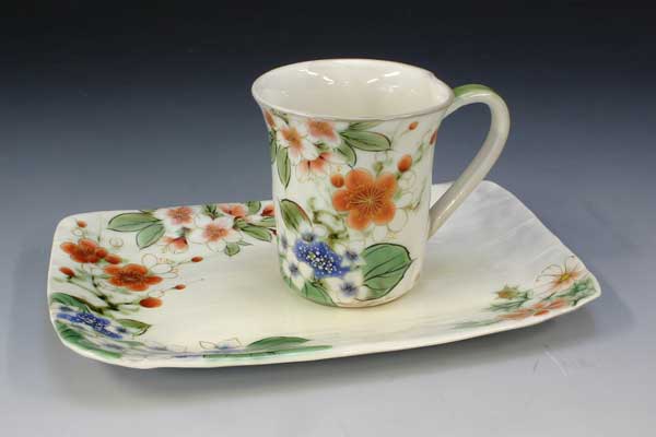 【 送料無料 】 清水焼 京焼 カップ&プレート ギフト 白掛四季草花(しろがけしきそうか) プレゼント お洒落 湯呑み 茶碗