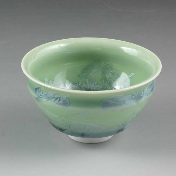 ぐい呑 ぐい飲み 京都 日本酒 京焼 清水焼 磁器製 日本製 人気 酒器 ぐい呑 1客 紙箱 花結晶（緑） は..