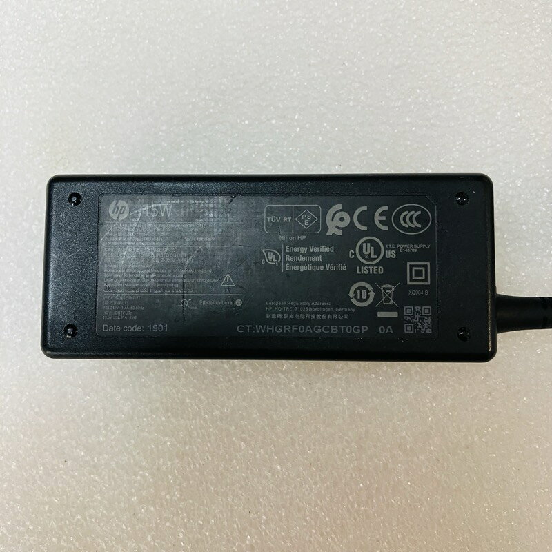 商品番号 935021その他スペック AC入力：100-240V 2A 50-60Hz19.5V-2.31A備考 動作確認済みの中古品です。ACアダプタ本体のみの商品になり、ACケーブル等の付属品はございませんのでご注意ください。使用と経年に伴い、外装に若干のキズと汚れがございます。お買い上げの際はご注意下さい。保証期間 1週間◎バッテリーの保証についてバッテリーの寿命は製造後2年から3年とされ消耗品です。U&JMac's ではバッテリーのみでの作動時間、及び充電の可否は保証対象外です。ただしバッテリー装着での起動不可は明記しています。バッテリートラブルでの交換及び返金はお断りする場合が有ります。御不明な点があればお問合せ下さい。 ◎商品画像はデータ量の制約から類似する共通の画像を使用している場合があります。ご了承下さい。[ 2026.10.22更新 ]良質中古Mac,中古PCならおまかせ！