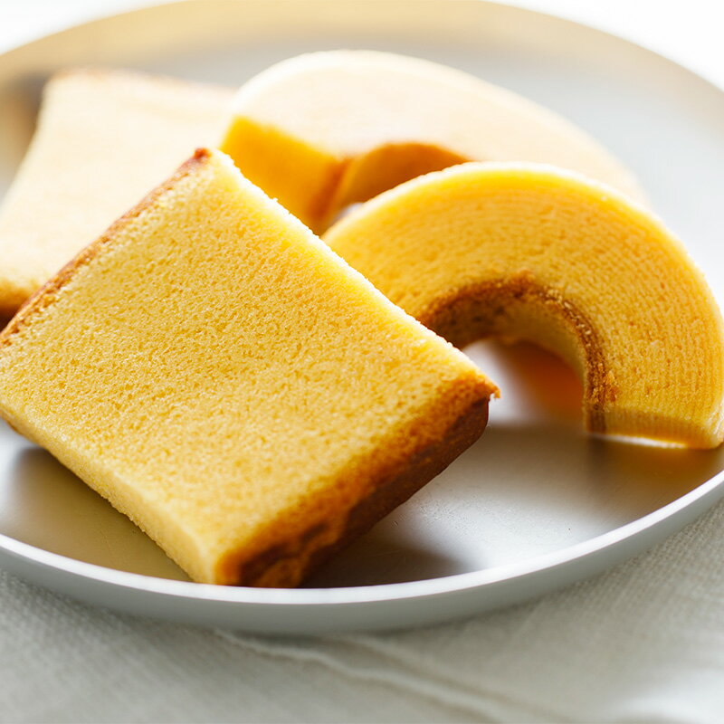 【全国一律送料330円!】【当店人気のセット商品】烏骨鶏の卵を豊富に使用した濃厚洋菓子烏骨鶏かすていら(個包装)6個・バームクーヘン4個【うけいあん】【烏鶏庵】