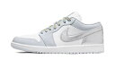 バスケットシューズ バッシュ スニーカー テイク ユアー チャンス ジョーダン Jordan Air Jordan 1 Low SE White/Gray スト...