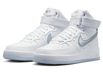 バスケ@TOKYO UltimateCollectionのバスケットシューズ バッシュ スニーカー ナイキ Nike Wmns Air Force 1 High 40th W White/Metallic Silver ストリート 【WOMEN'S】｜アングル2