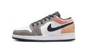 バスケットシューズ バッシュ スニーカー ジョーダン Jordan Air Jordan 1 Low SE Flight Club GS GS Black/Ma...