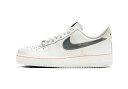 バスケットシューズ バッシュ スニーカー 'X's and O's' snake ナイキ Nike AIR FORCE 1 '07 LV8 Sail/Grey ...