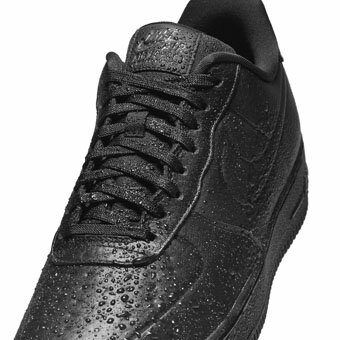 バスケットシューズ バッシュ スニーカー 防水仕様 ナイキ Nike AIR FORCE 1 '07 PRO-TECH WP Triple Black ストリート 2