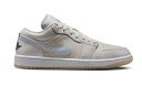 バスケットシューズ バッシュ スニーカー ジョーダン Jordan Wmns Air Jordan 1 Low Year of the Snake W Phan...