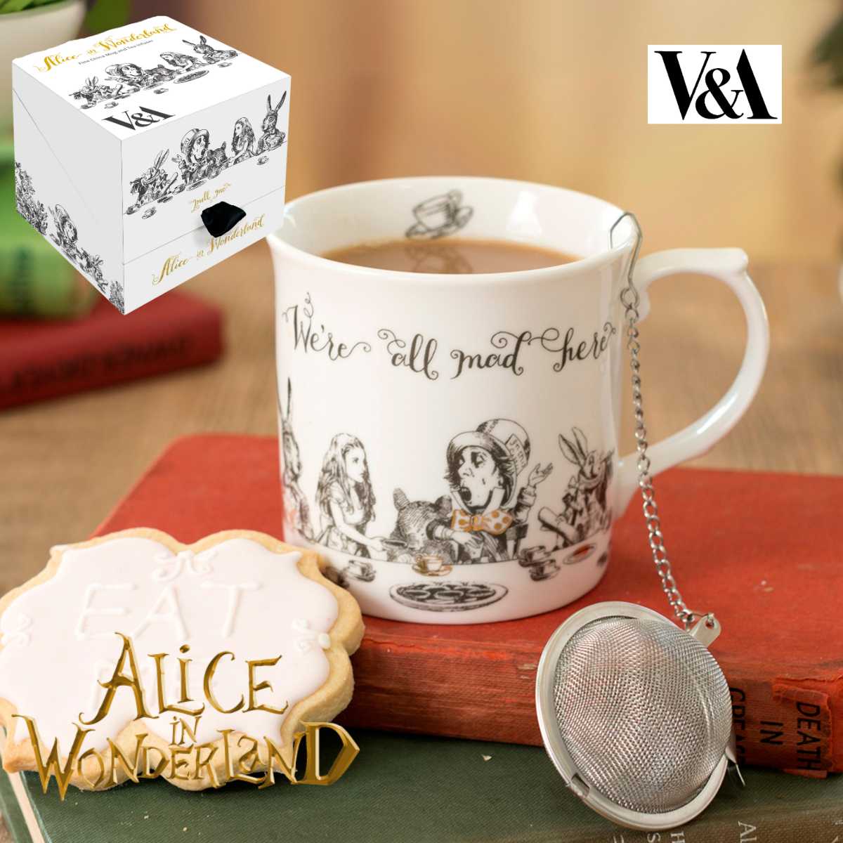 Victoria And Albert Alice In Wonderland V＆A Alice ハイティーギフトセット 300ml ヴィクトリア＆アルバートアリス イン ワンダーランド ギフト 贈答品 プレゼント 御祝 記念品 食器 カップ ハイティー ファインチャイナ