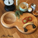 商品名 　【Ma maison】 　カッティングボード 　MEZZALUNAR BOARD（メッチャルーナカッター付き） サイズ 　W49cm×H29cm×D3.5cm 素材 　OAKWOOD、ステンレスカッター 生産国 　タイ 注意事項 ...