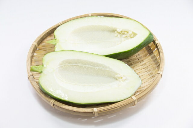 琉宮青果 沖縄県産 青パパイヤ 野菜用 約3kg 野菜 パパイン酵素 ポリフェノール ビタミンC