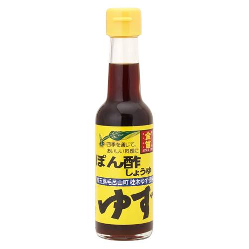 ■商品名：笛木醤油 金笛ぽん酢しょうゆ ゆず ■内容量：150ml ■賞味期限：製造日より360日 ■メーカー：笛木醤油 ■原材料：しょうゆ：国内製造［大豆（カナダ）、小麦（国内産）、食塩（メキシコ）］、砂糖（国内製造）、醸造酢（国内製造）、ゆず果汁（国内製造）、醗酵調味液（国内製造）、鰹節エキス（国内製造）、酵母エキス（国内製造） ■商品詳細： 金笛丸大豆しょうゆをベースに、埼玉県毛呂山町の桂木ゆず果汁を贅沢に使用しておりますので、風味豊かなコクのある味わいが春夏秋冬問わず美味しく召し上がれます。 湯豆腐、水炊き、しゃぶしゃぶ等なべ物、焼魚、焼なす、焼肉、から揚げ、冷やっこ、ぎょうざ、サラダのドレッシング等で、その香りと味をお楽しみください。