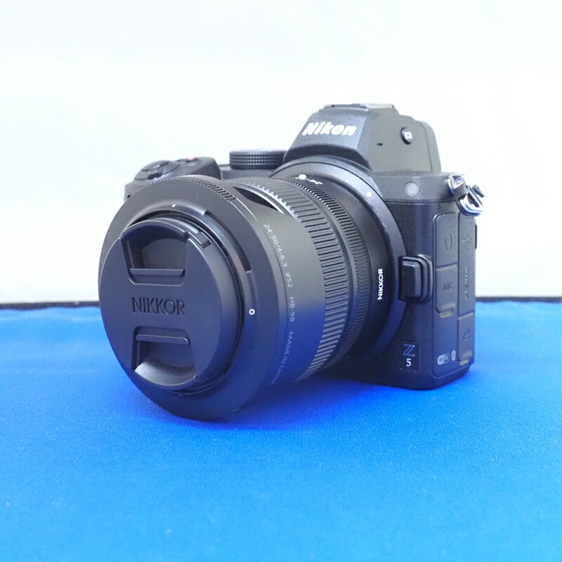 キヤノン カメラ EOS R50 ダブルズームキット ミラーレスカメラ EOSR50WH-WZK ホワイト 一眼 ミラーレス一眼 デジタル一眼 軽量 Canon【送料無料】【KK9N0D18P】