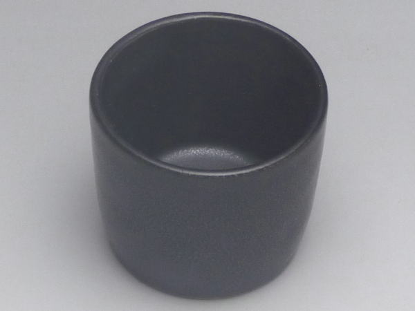 【B級品】マット黒 切立ぐい呑み [普段使いの食器]の紹介画像2