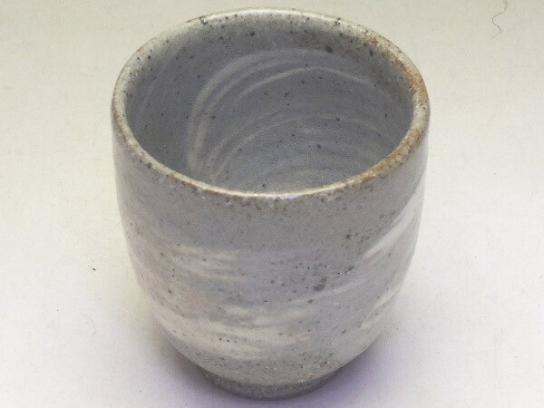 【B級品】白刷毛鼡　土物湯呑み