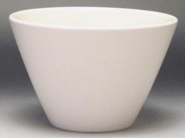 【B級品】アイボリー 3．8吋V型小鉢 [普段使いの食器]