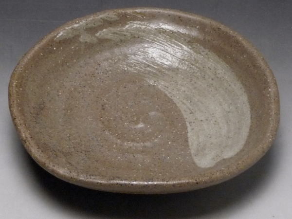 Mino Ware - 【B級品】薄白刷毛目変形33皿（焦茶）　[普段使いの食器]