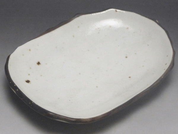 【B級品】濃茶淵小判皿　[普段使いの食器]
