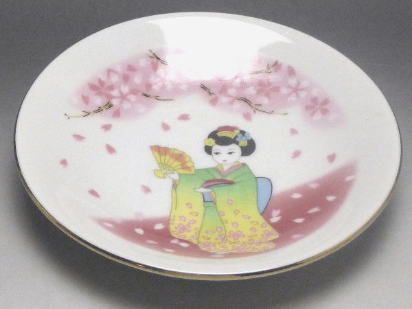 Mino Ware - 【B級品】着物の少女（春）　35小皿　[普段使いの食器]