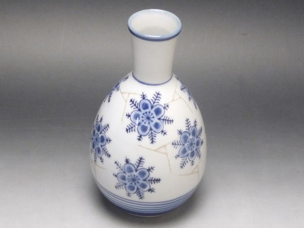 【B級品】雪 0.9号徳利 [普段使いの食器]の紹介画像2