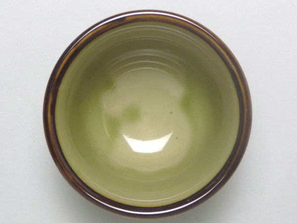 【B級品】茶淵緑　段千茶（湯呑み）　[普段使いの食器]