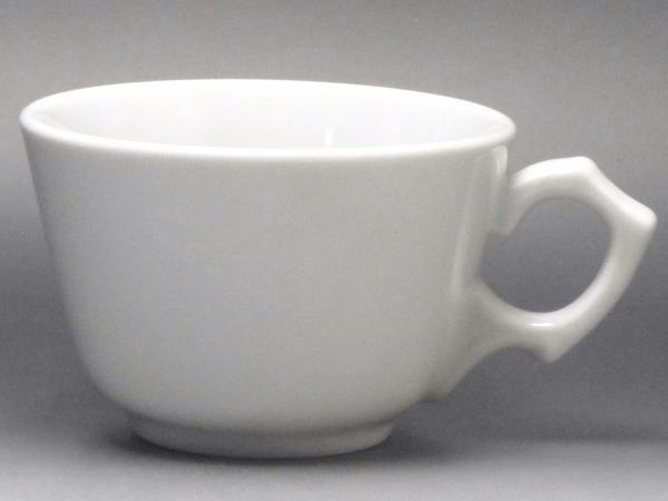 【B級品】窪み取っ手 白磁コーヒーカップ(bc1367) [普段使いの食器]