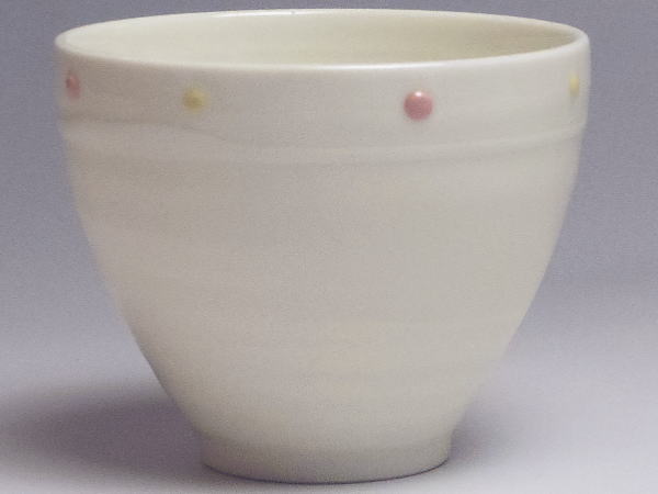 【B級品】一珍水玉（薄黄）　V型千茶（湯呑み）　[普段使いの食器]