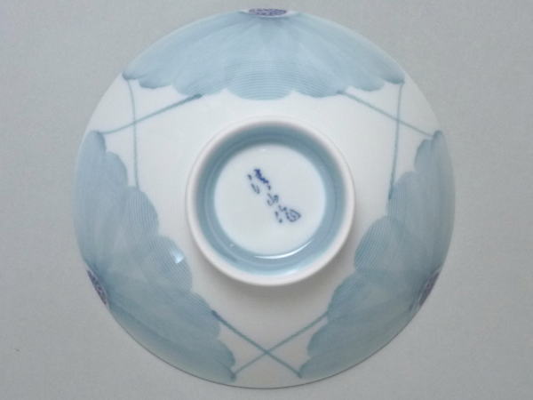 【B級品】大輪牡丹（水色）　中平（ご飯茶碗）　[普段使いの食器]