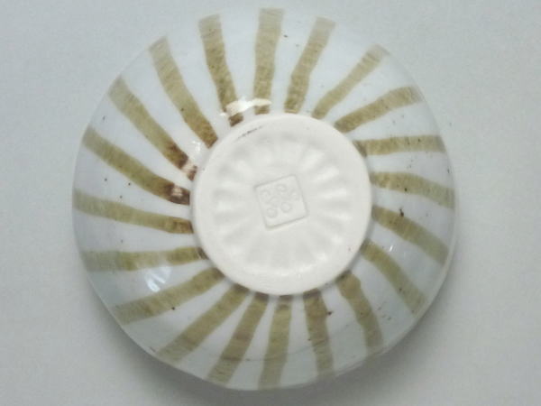 【B級品】錆十草　ゆらぎ3．4寸小鉢(φ102)　[普段使いの食器]