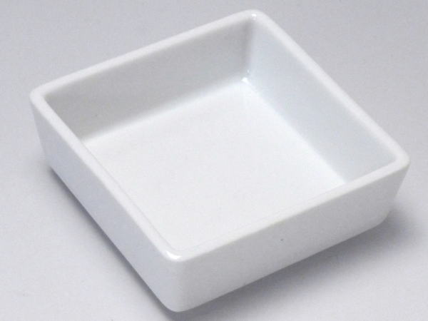 Mino Ware - 【B級品】白磁正角切立小鉢（深皿）(φ85)　[普段使いの食器]