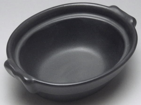 【B級品】黒マット両手楕円鉢（蓋受け段あり：蓋は取り扱っておりません）(取っ手含む幅137) [普段使いの食器]