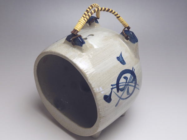 【B級品】蚊遣り器(蚊取り豚) 丸紋豚(陶器)(商品によって、釉薬の掛かり具合・発色が大きく異なります。) [普段使いの食器]