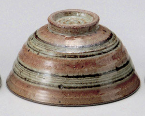 こま筋(赤) けずり目茶碗　[普段使いの食器]