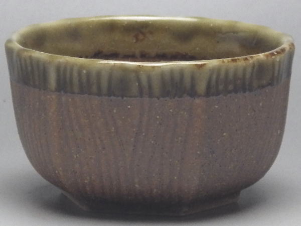 【B級品】織部淵 六角底小鉢（小）(φ88) [普段使いの食器]