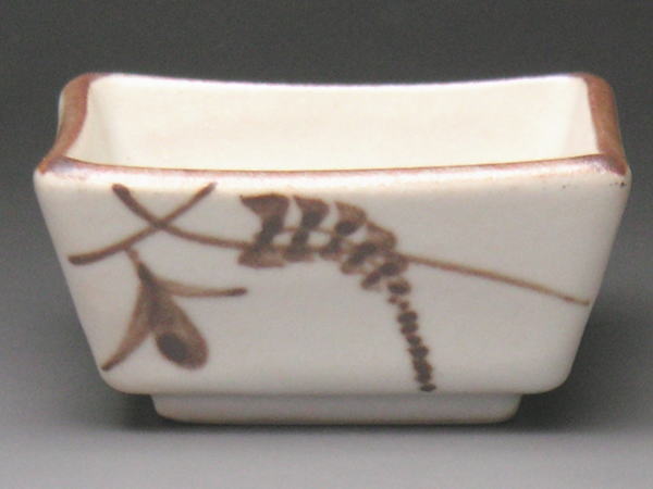 【B級品】正角白茶25小鉢 [普段使いの食器]