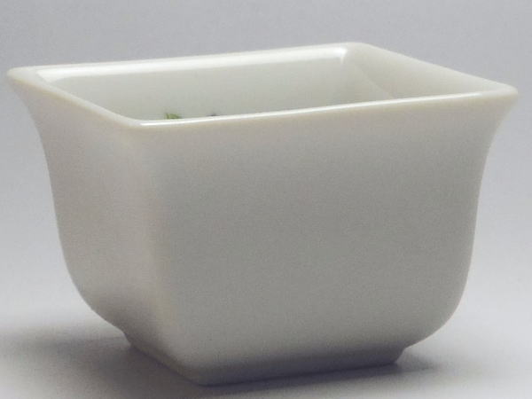 【B級品】小花ちらし　正角反口小鉢（小）(一辺71)(商品毎に、絵柄のパターンが異なります。)　[普段使..