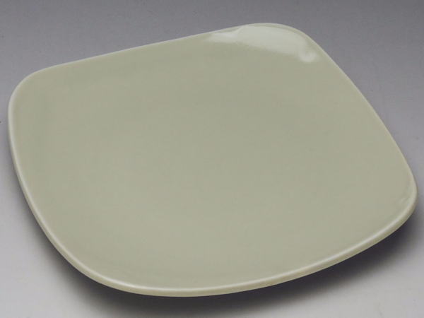 【B級品】うぐいす　角丸小皿(一辺124)　[普段使いの食器]